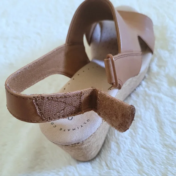 ✨️HP✨️ Clarks Annadel Ivory TAN Sandals - NIB - Picture 13 of 15